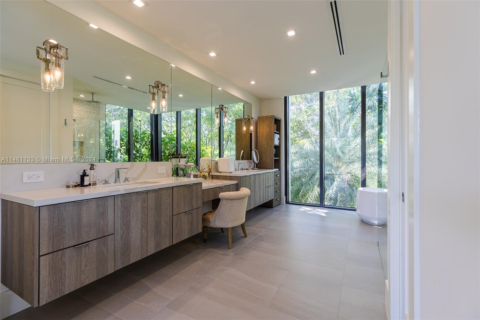 DAVIS OAKS - Residential