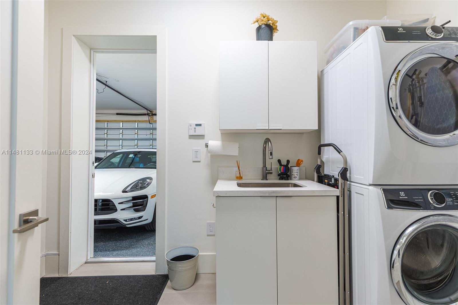 DAVIS OAKS - Residential