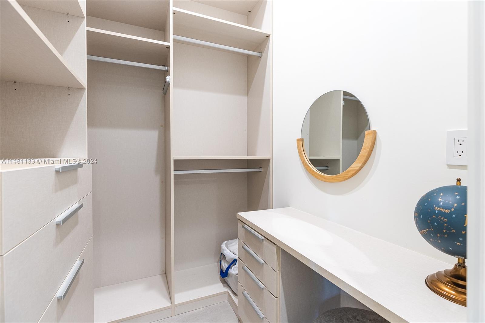 DAVIS OAKS - Residential