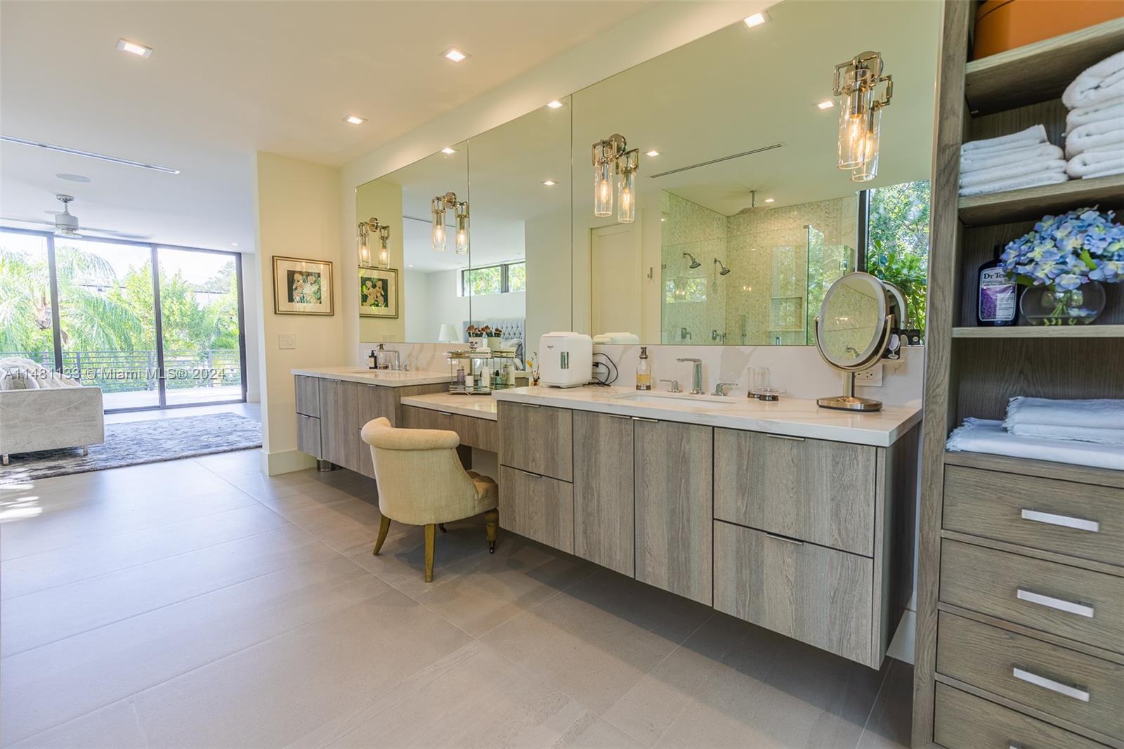 DAVIS OAKS - Residential