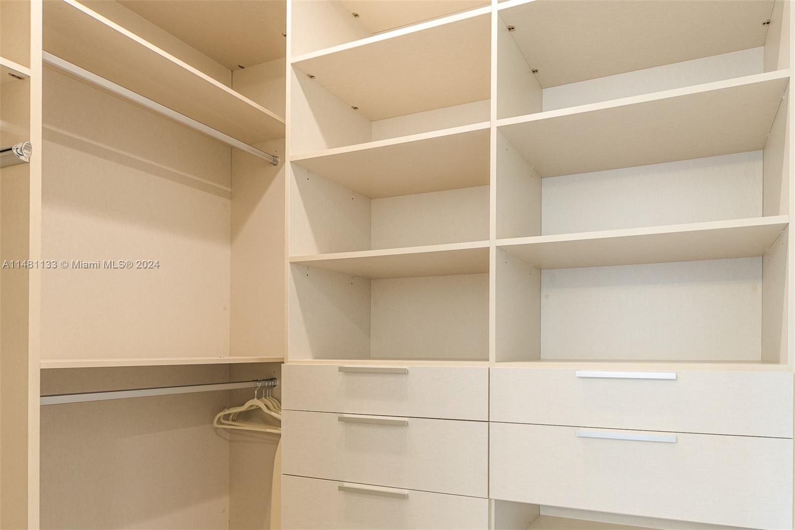 DAVIS OAKS - Residential