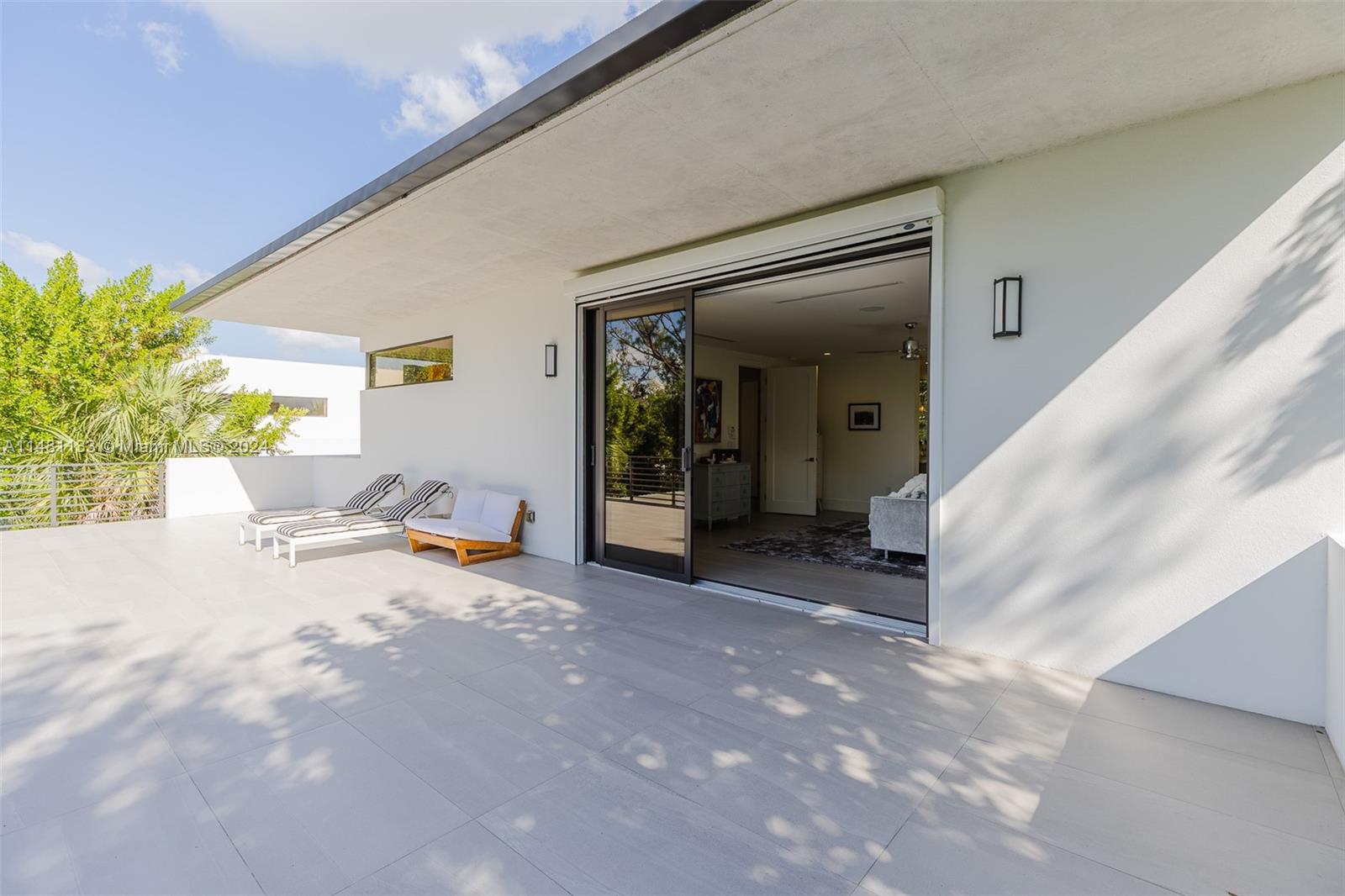 DAVIS OAKS - Residential