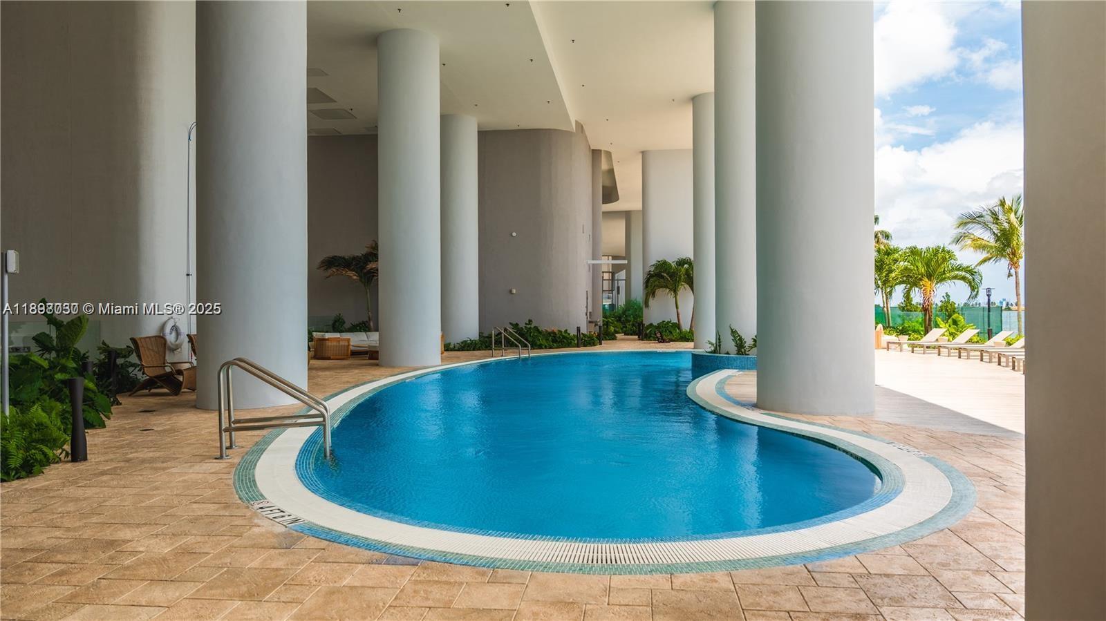 BAY BREEZE - Residential Lease