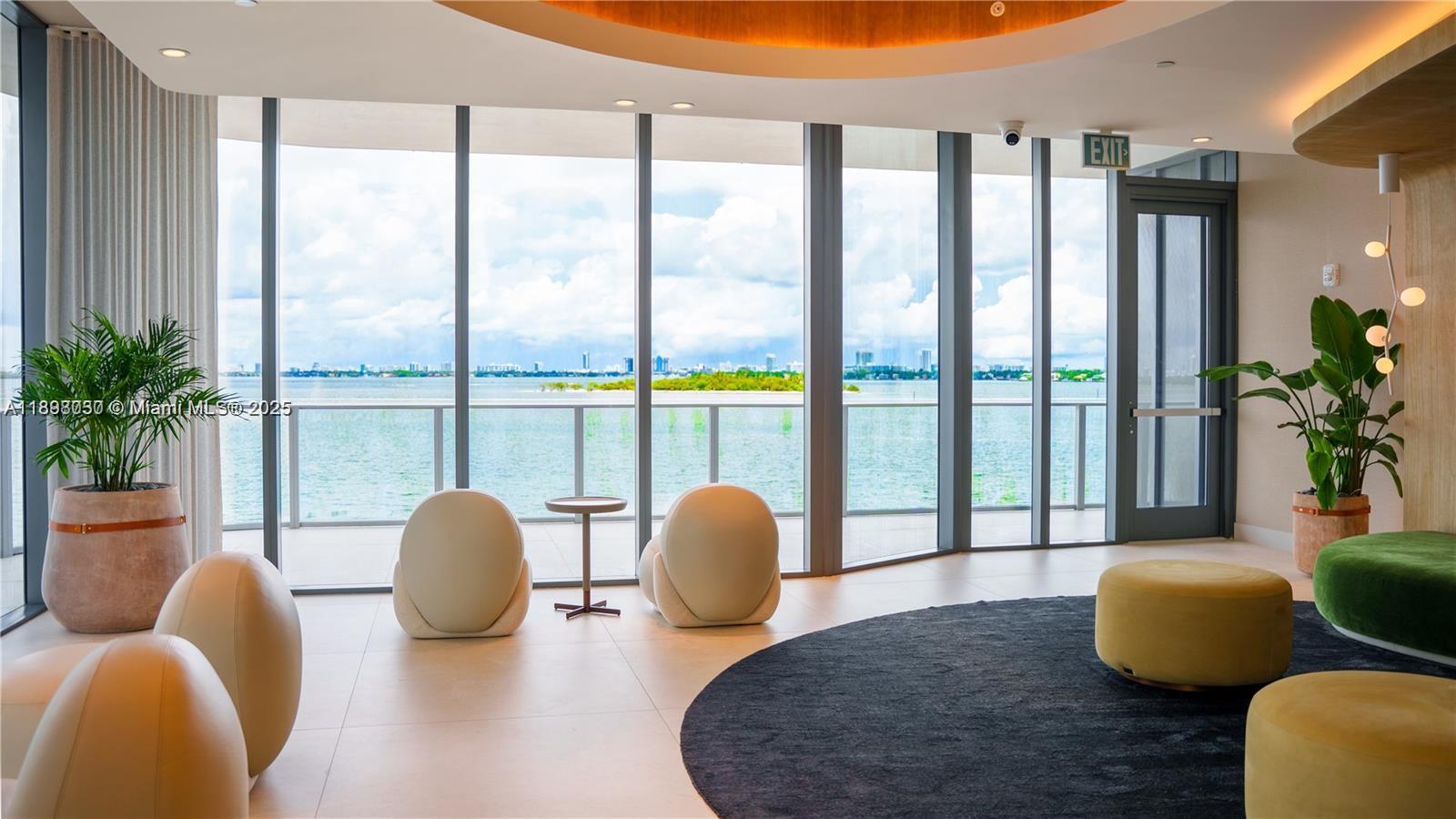 BAY BREEZE - Residential Lease