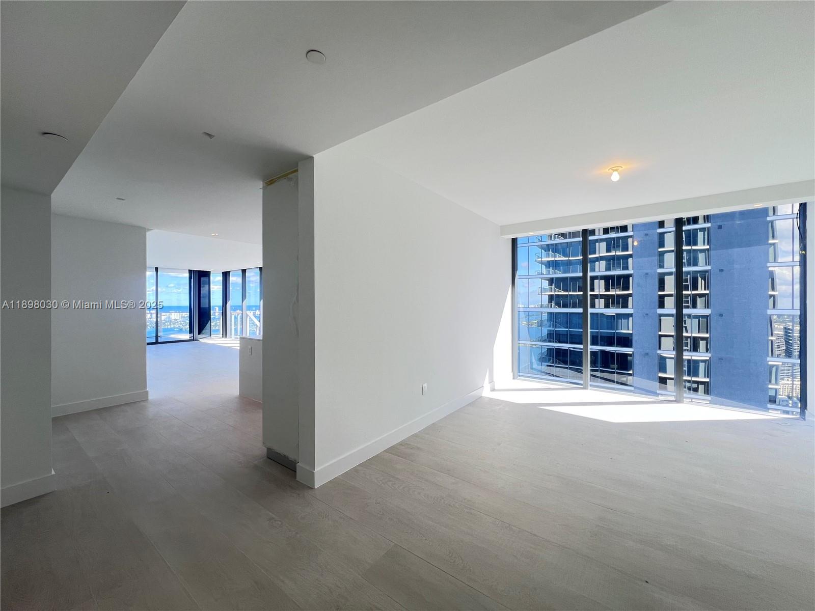 700 NE 24th St 5107