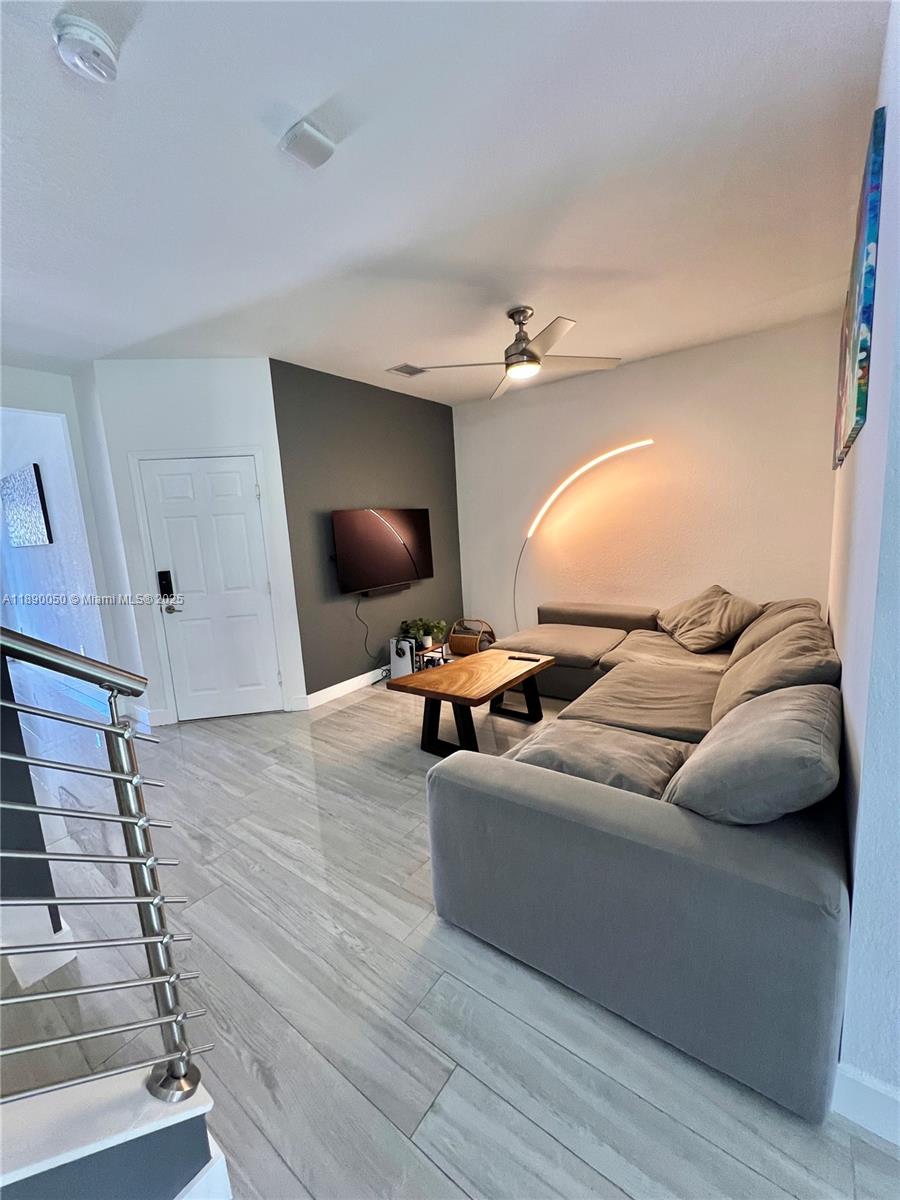 TROTTERS CHASE - Residential Lease