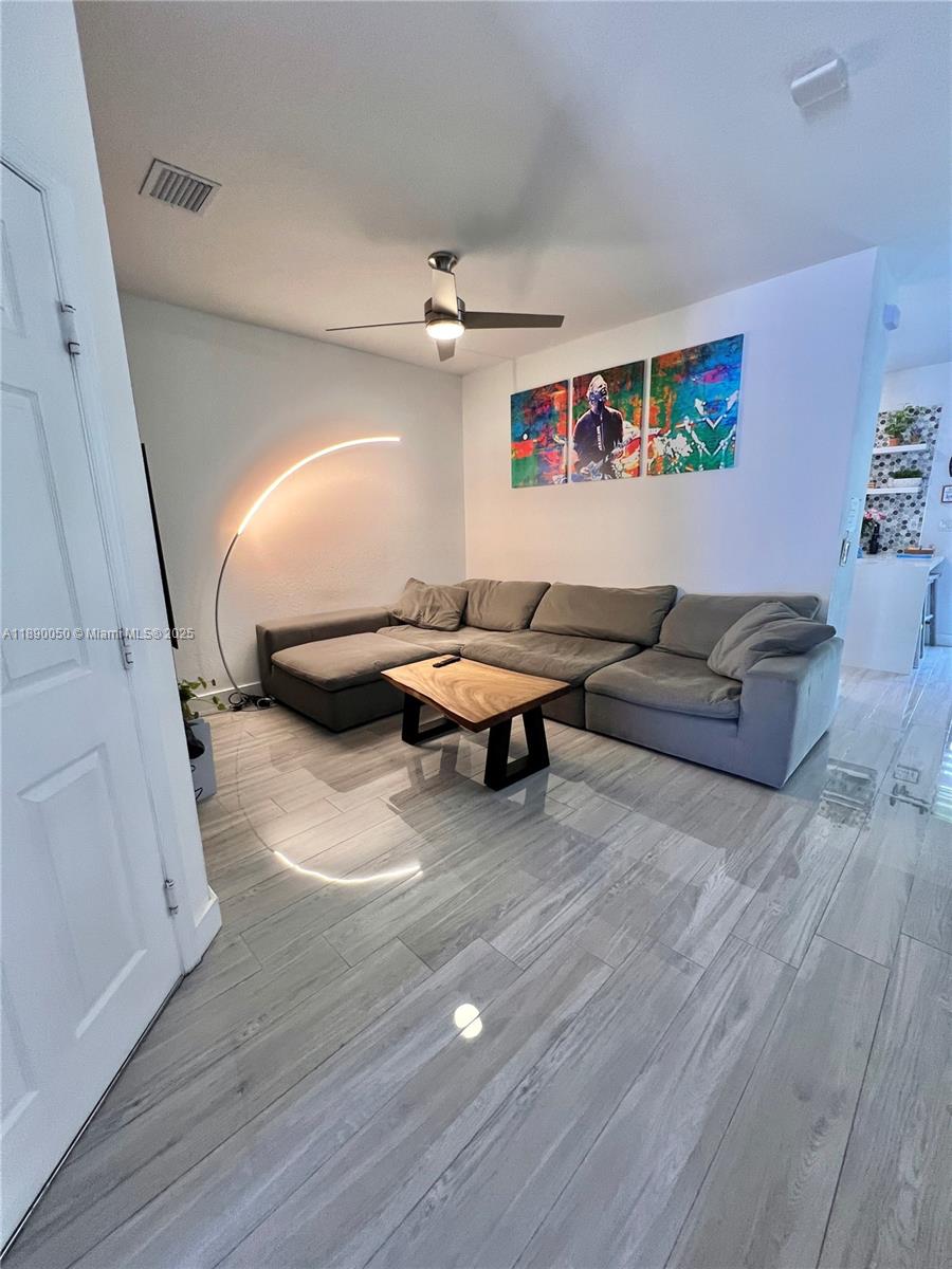 TROTTERS CHASE - Residential Lease