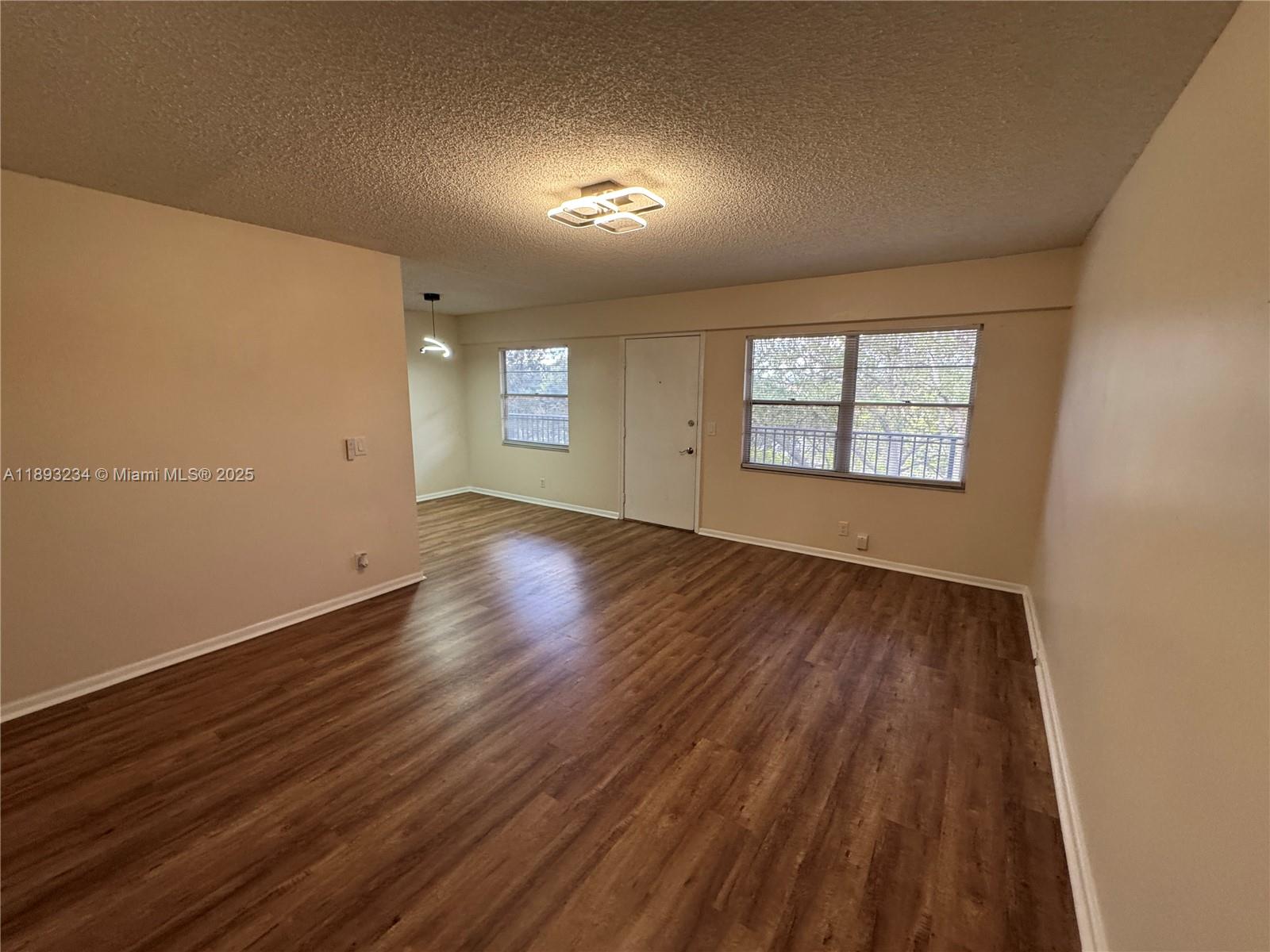 NEW HAMPTON AT CENTURY VI - Residential Lease