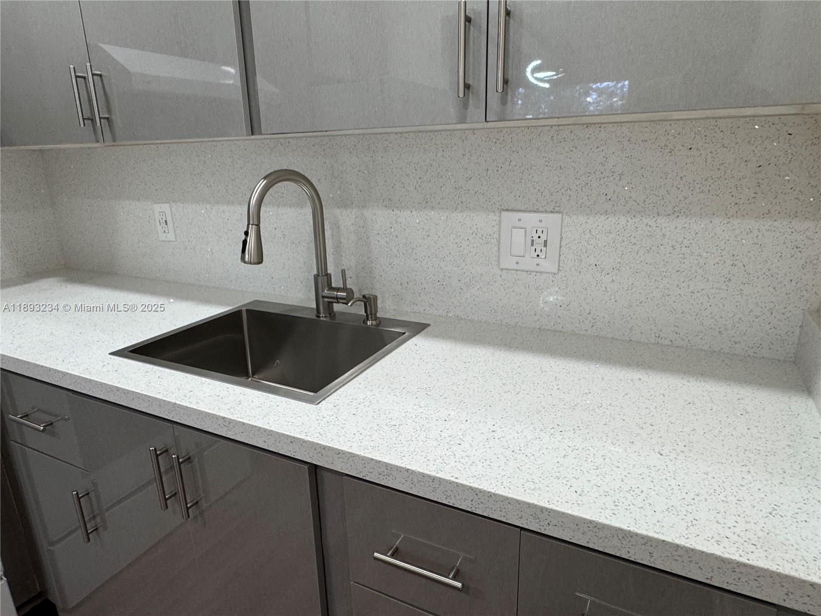 NEW HAMPTON AT CENTURY VI - Residential Lease