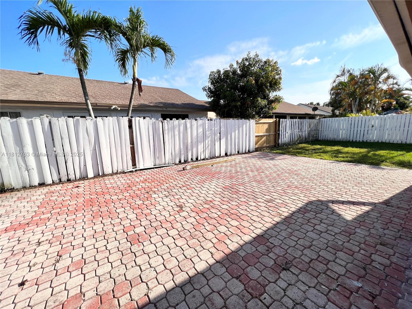 RAINBERRY PARK 3 - Residential Lease