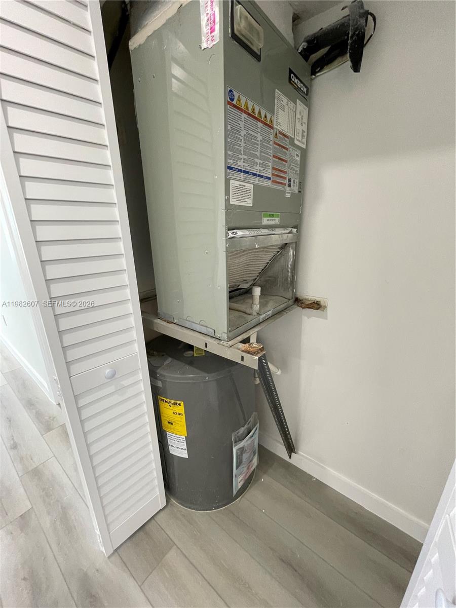 MALKY CONDO - Residential Lease