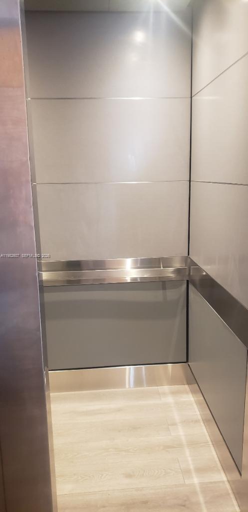 MALKY CONDO - Residential Lease