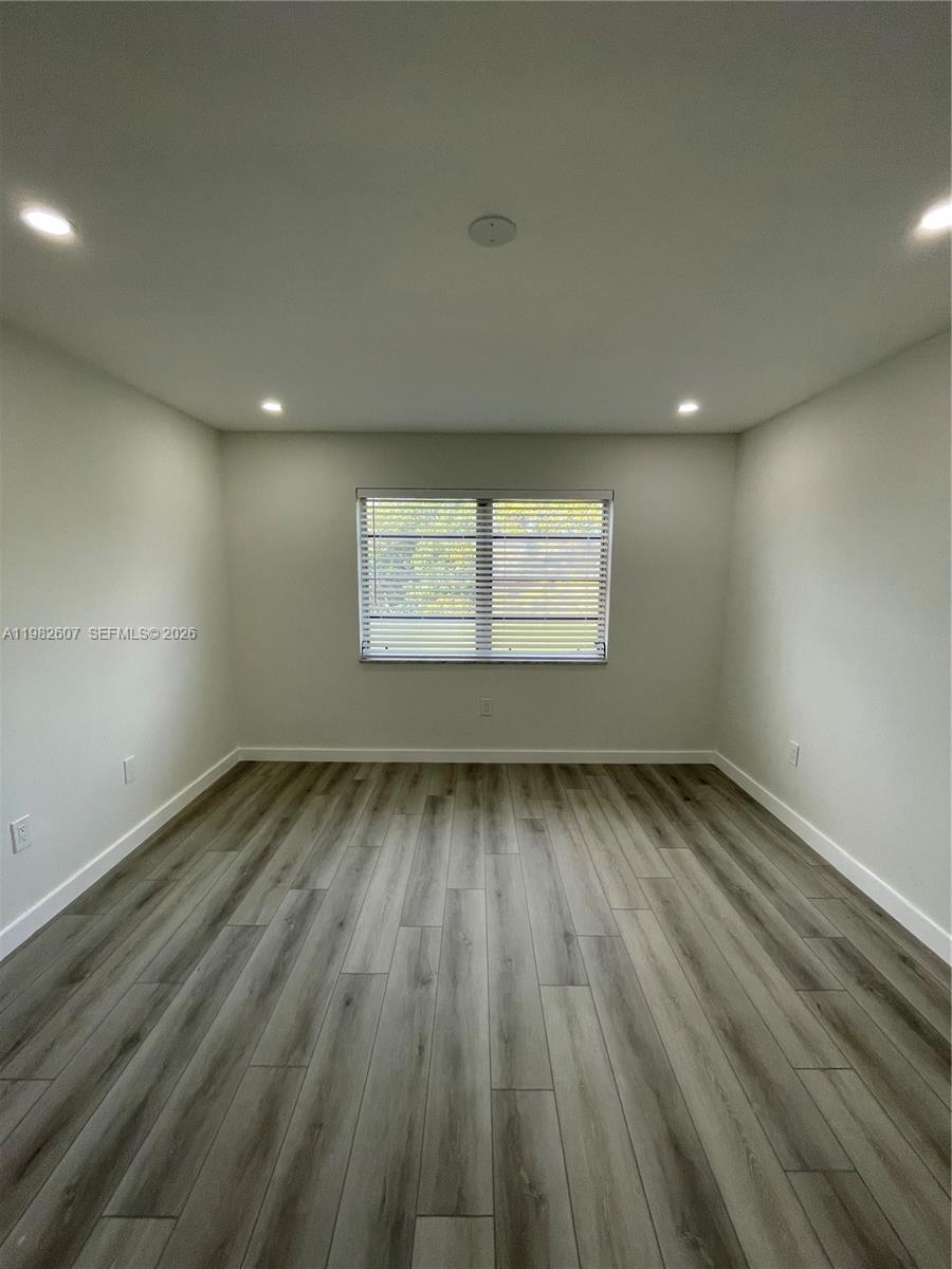 MALKY CONDO - Residential Lease