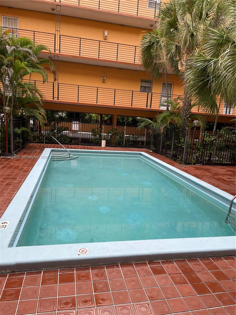 MALKY CONDO - Residential Lease