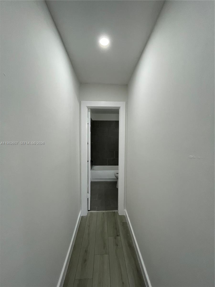 MALKY CONDO - Residential Lease