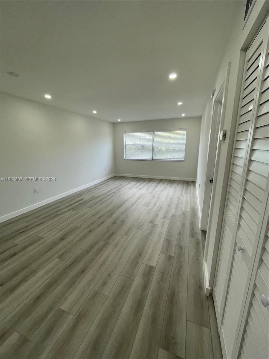 MALKY CONDO - Residential Lease