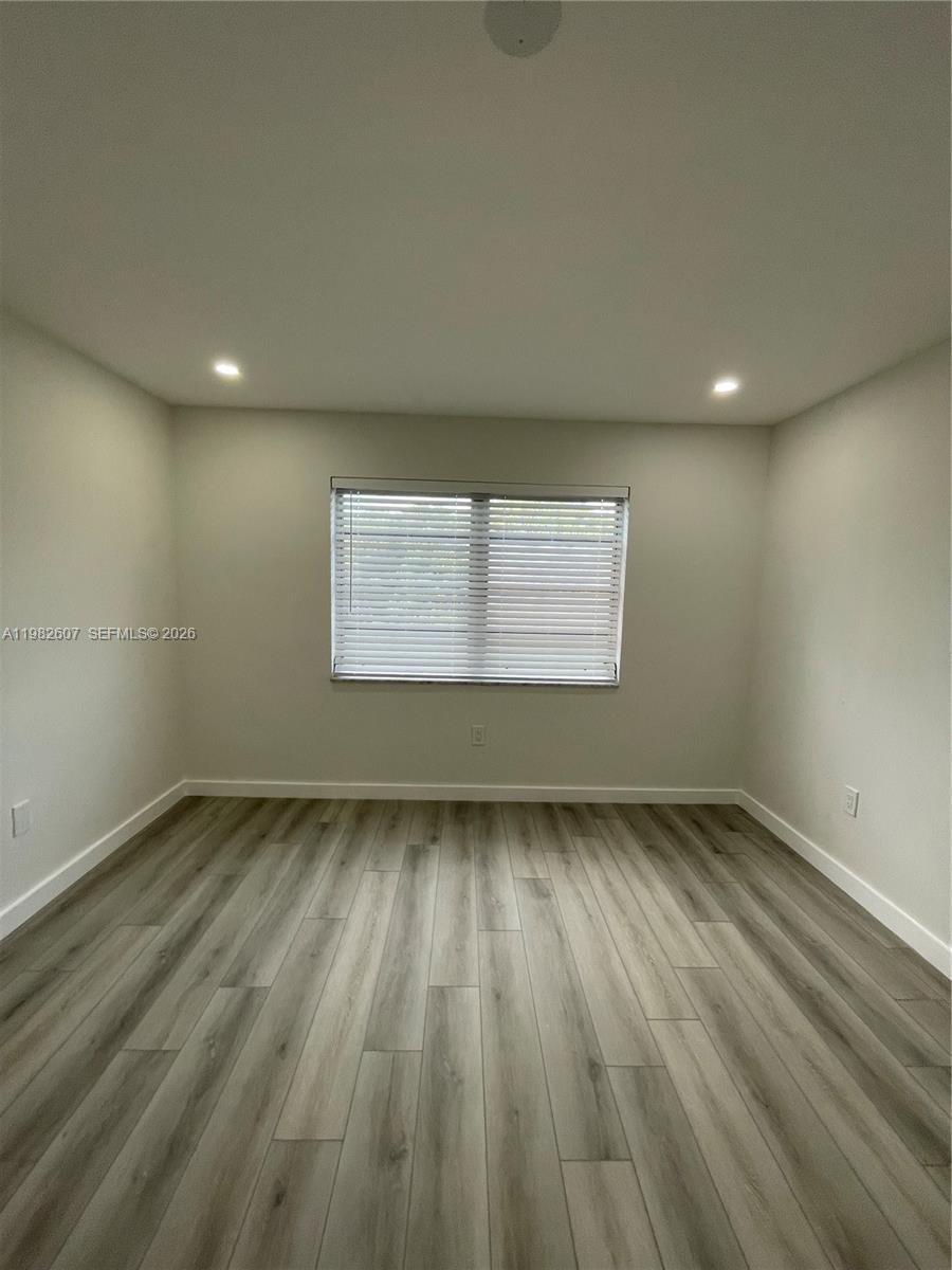 MALKY CONDO - Residential Lease