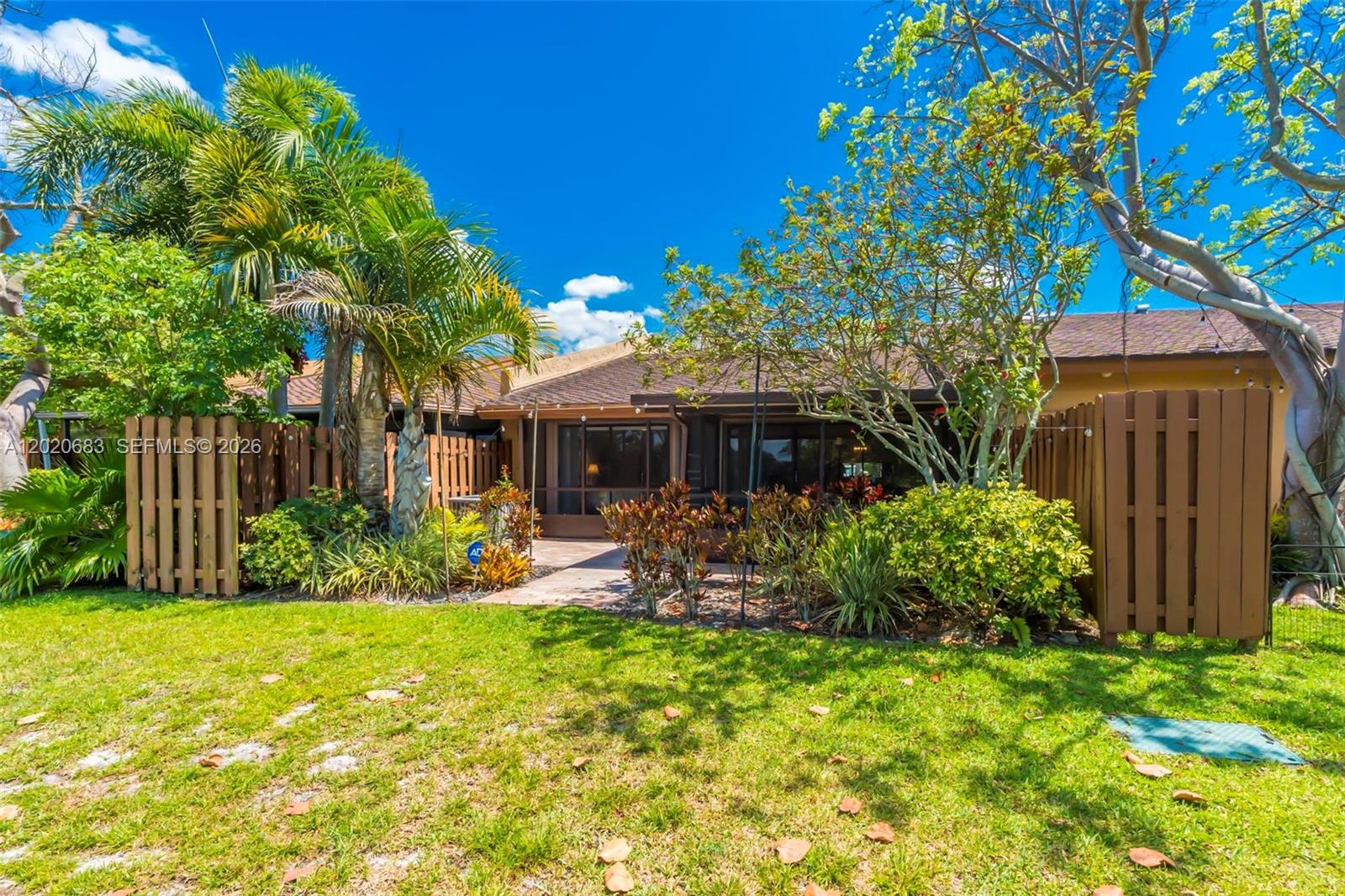 JACARANDA PARCEL 482 - Residential