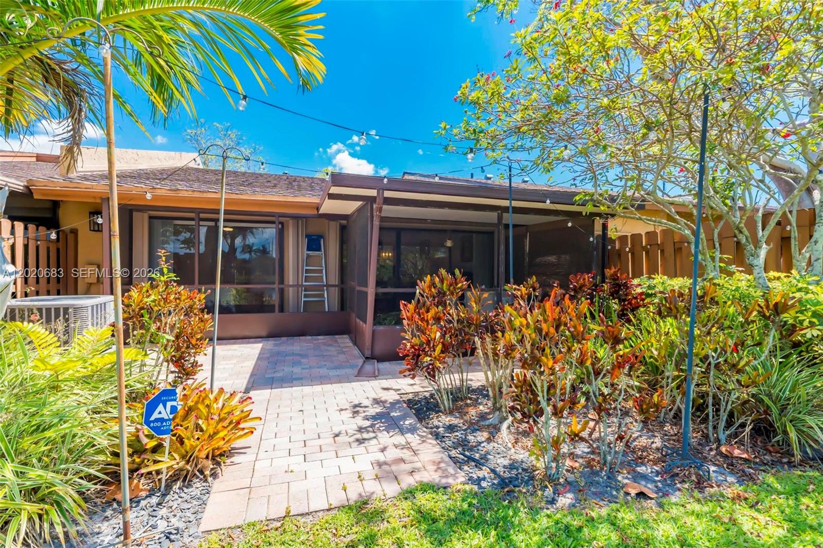 JACARANDA PARCEL 482 - Residential