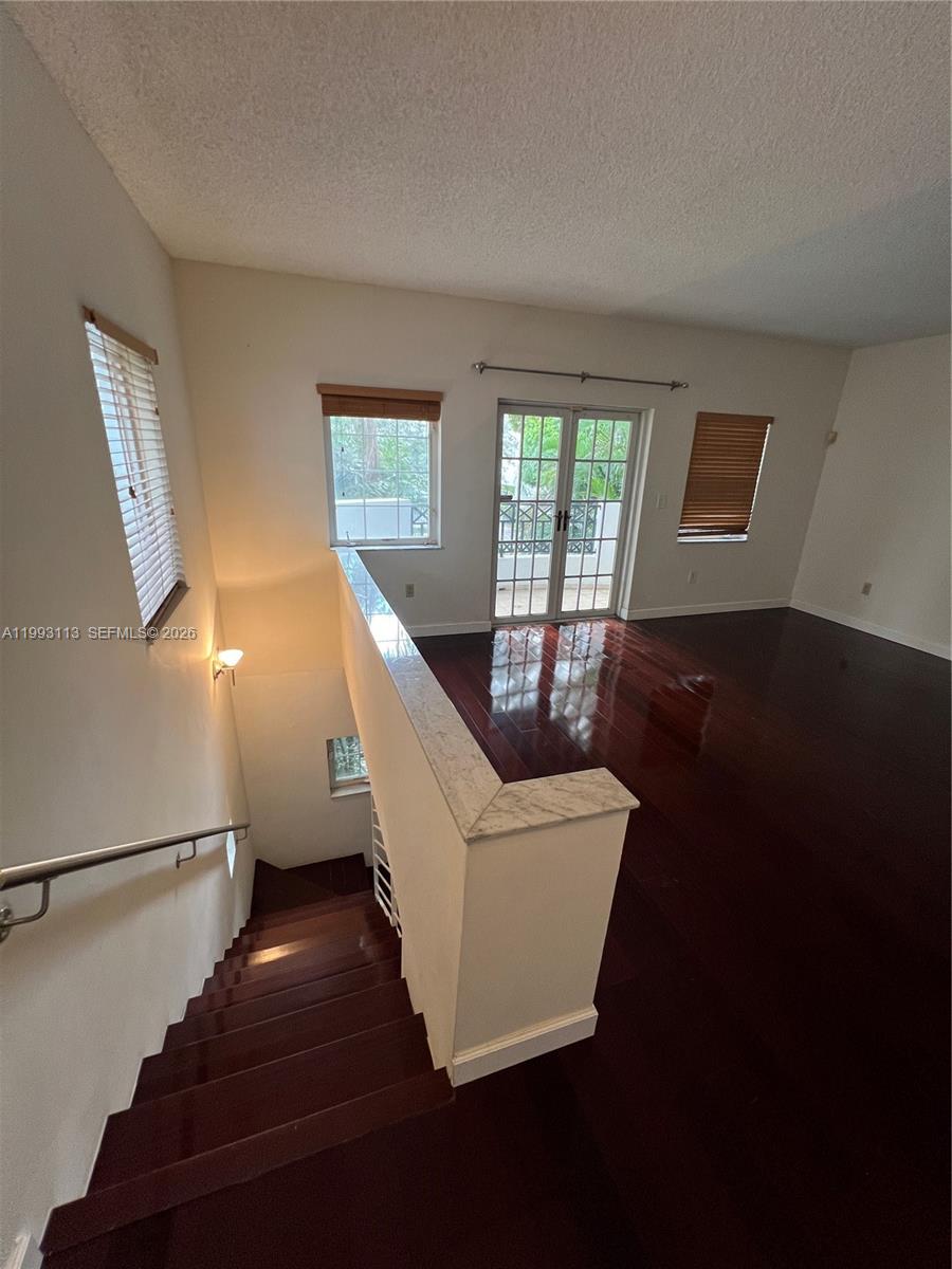 GABLES COURT TOWNHOMES CO - Residential Lease