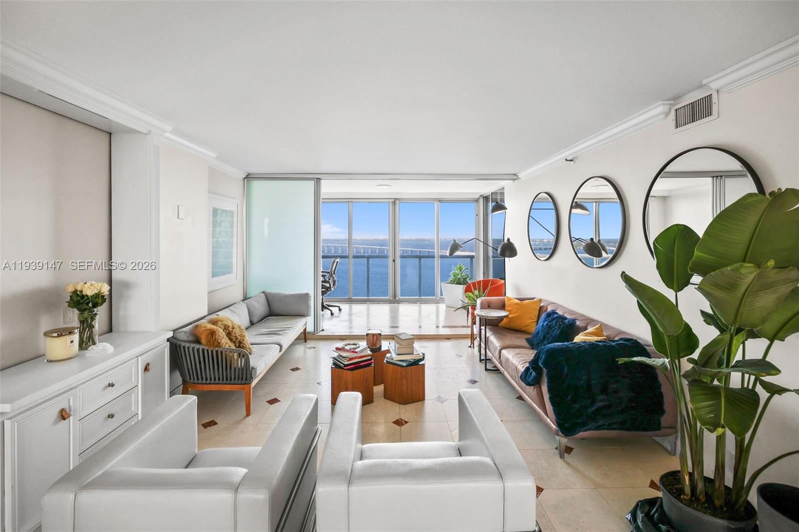 THE PALACE CONDO - Residential Lease