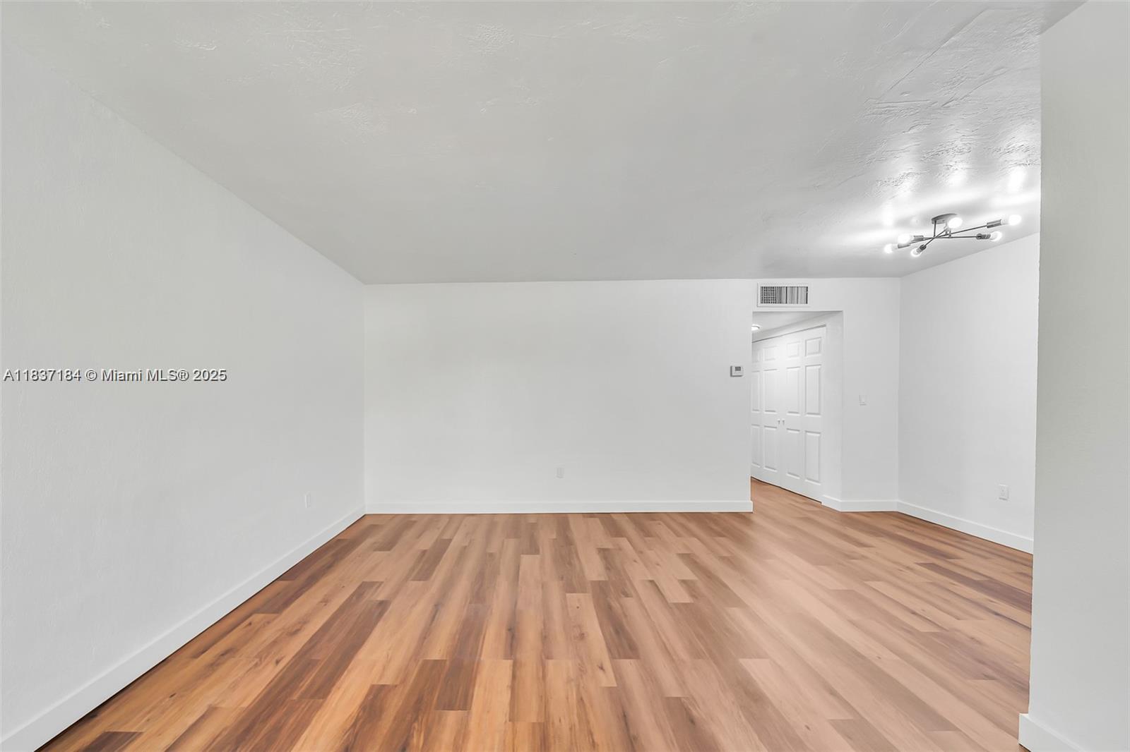610 NE 123rd 204