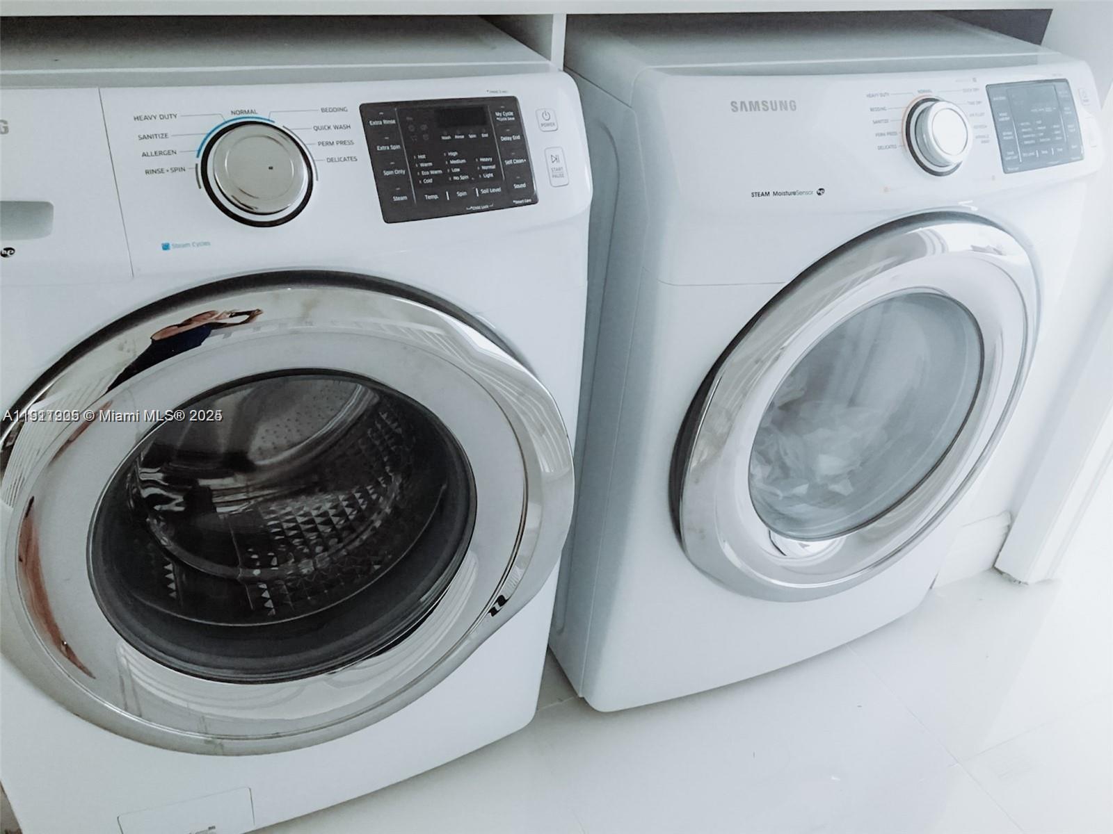 CENTURY GARDENS VILLAS - Residential Lease