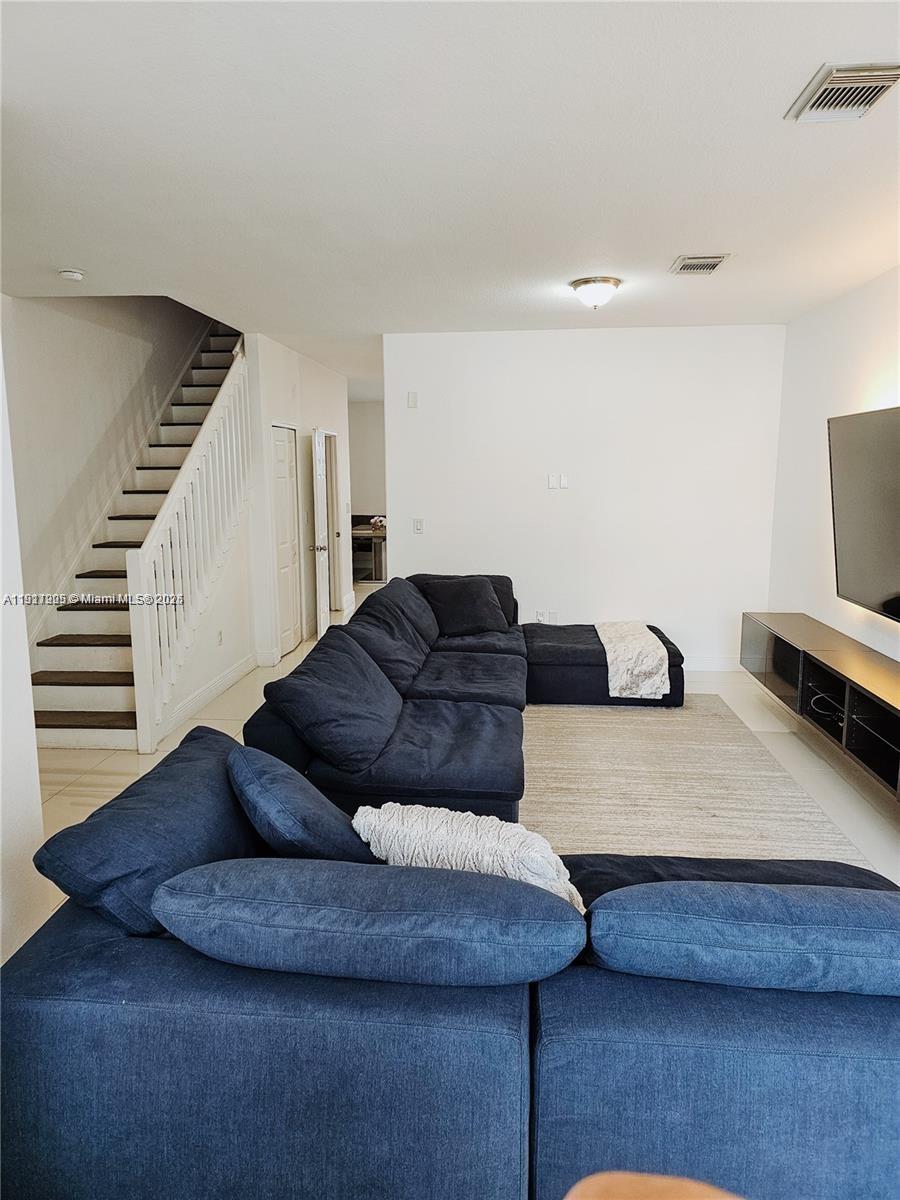 CENTURY GARDENS VILLAS - Residential Lease