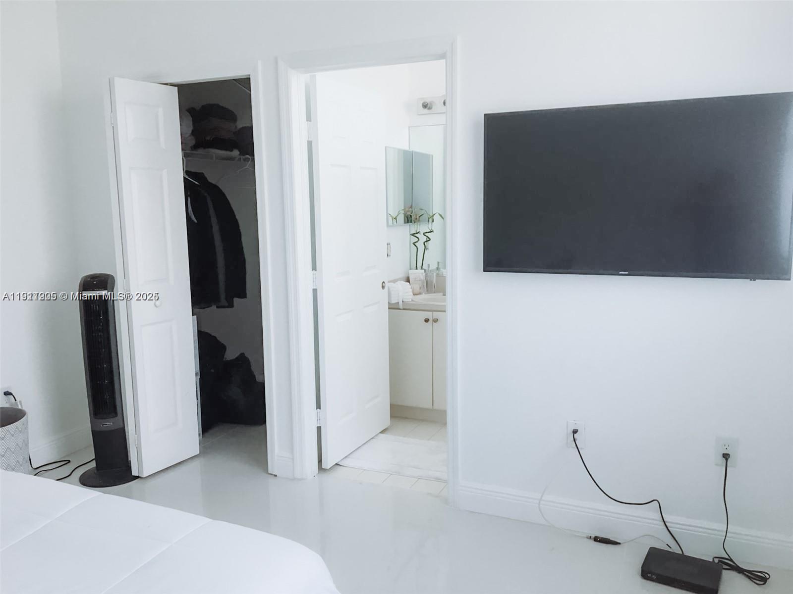 CENTURY GARDENS VILLAS - Residential Lease