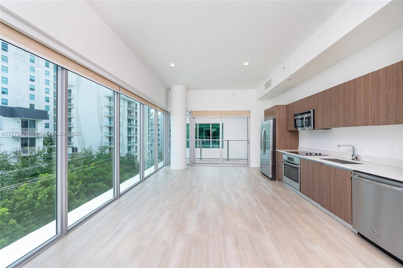 LE PARC AT BRICKELL CONDO - Residential Lease