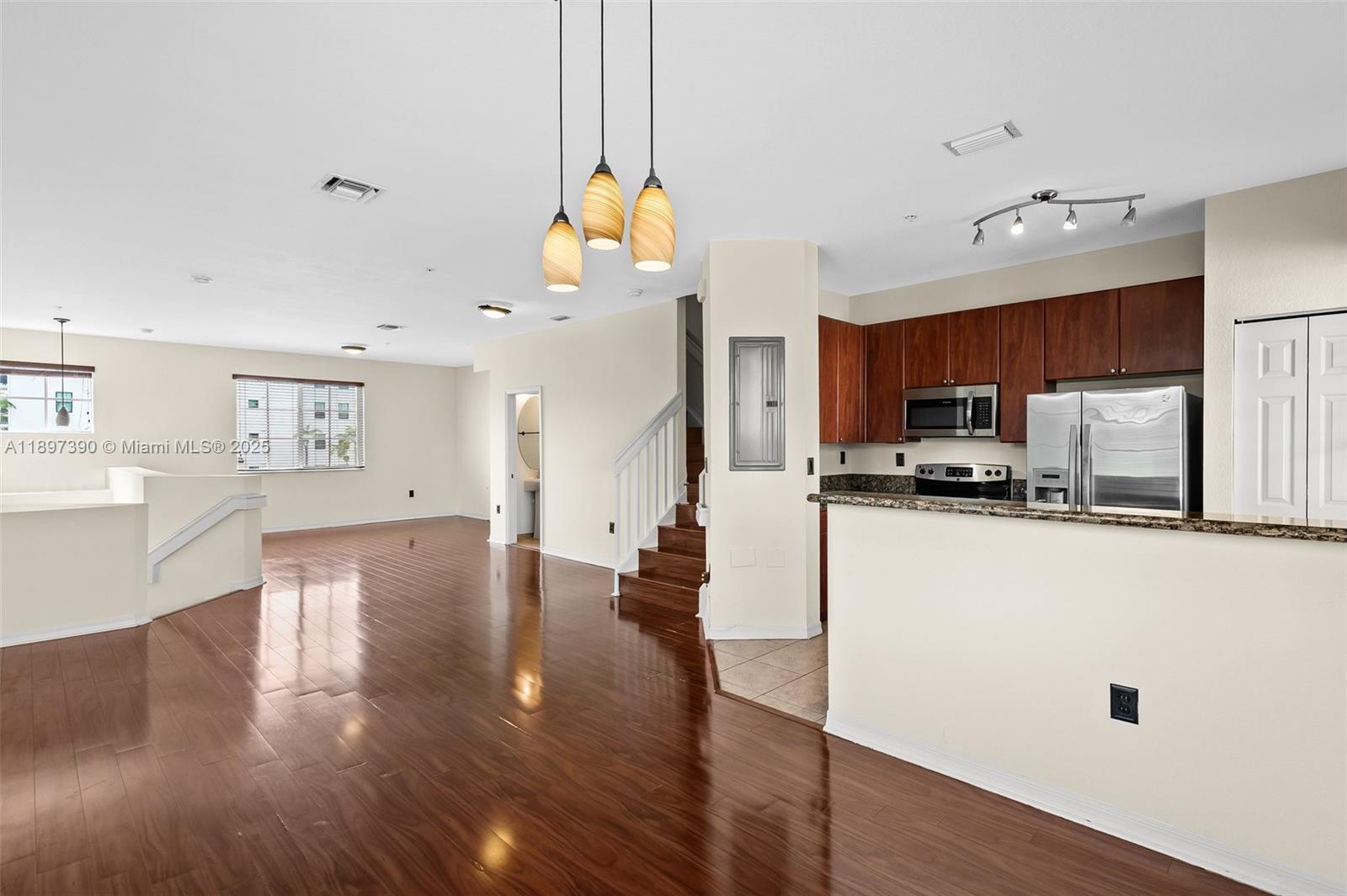 BOARDWALK AT VIZCAYA COND - Residential