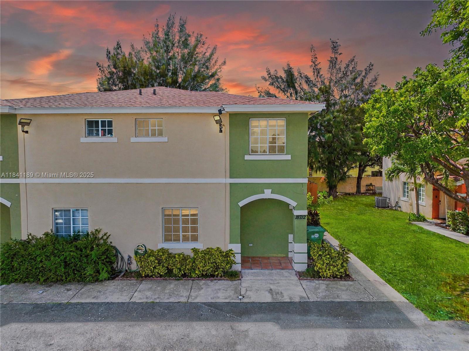 18712 SW 100th Ave 18712