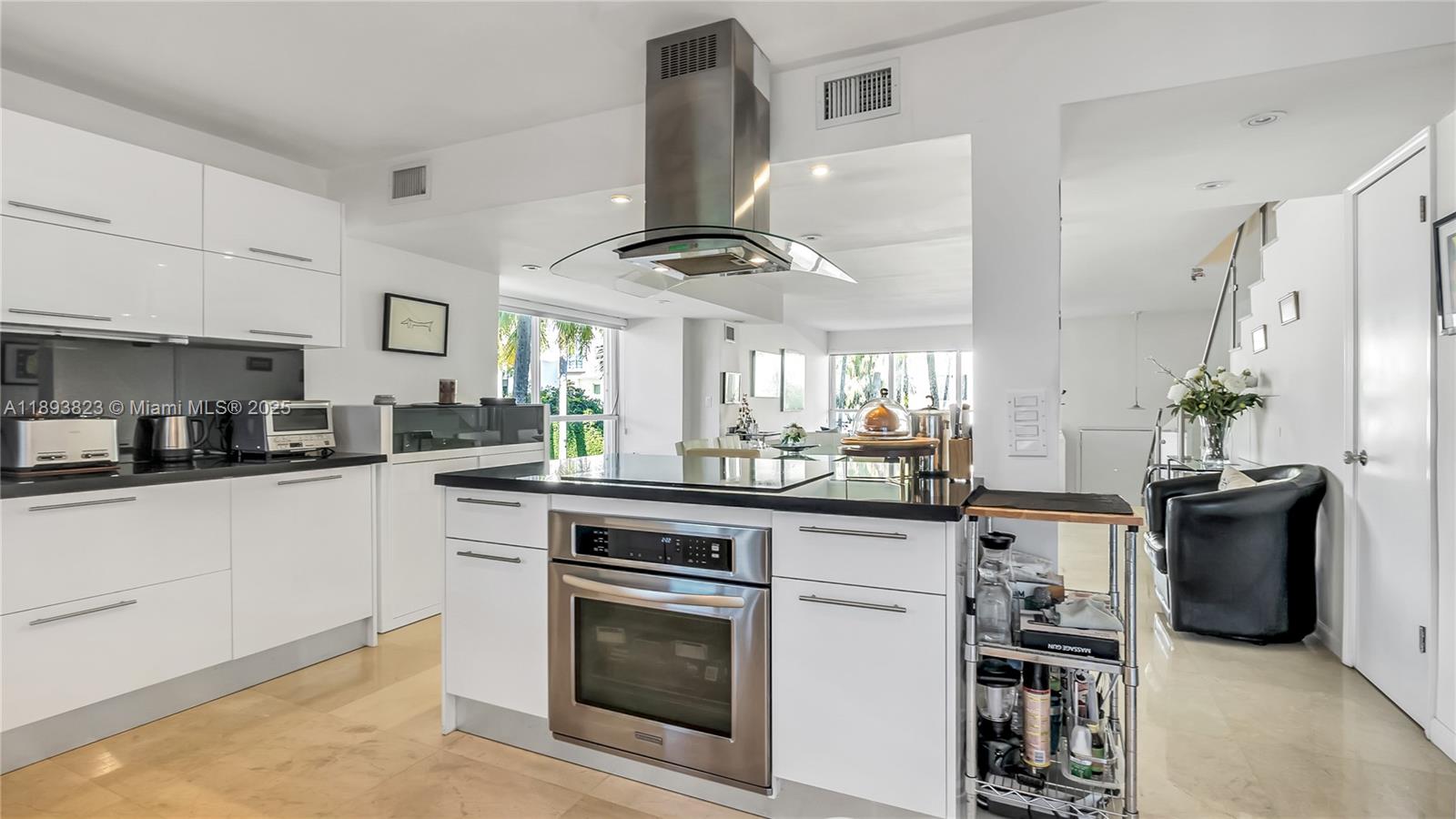 BAY HARBOR TOWNHOUSES CON - Residential