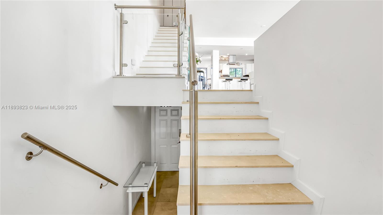 BAY HARBOR TOWNHOUSES CON - Residential