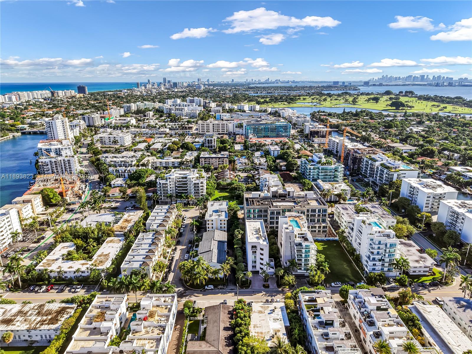BAY HARBOR TOWNHOUSES CON - Residential
