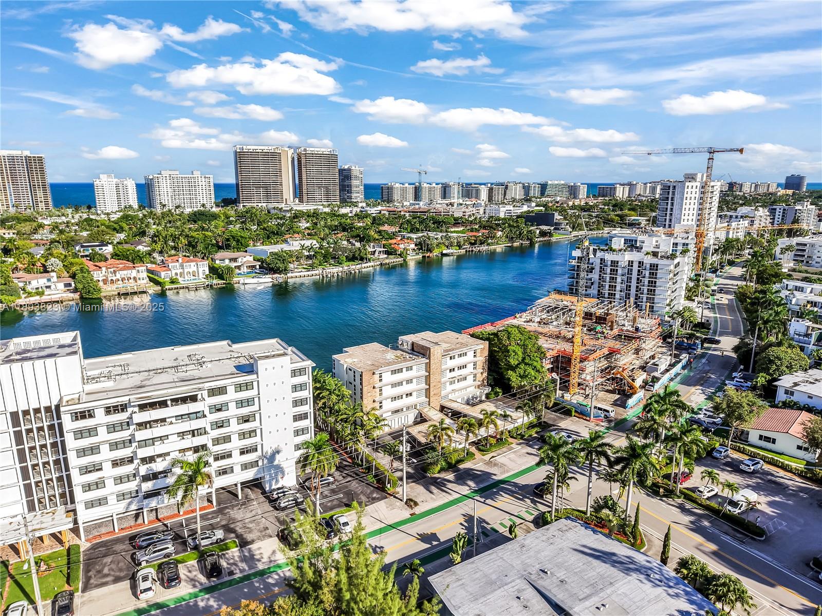BAY HARBOR TOWNHOUSES CON - Residential