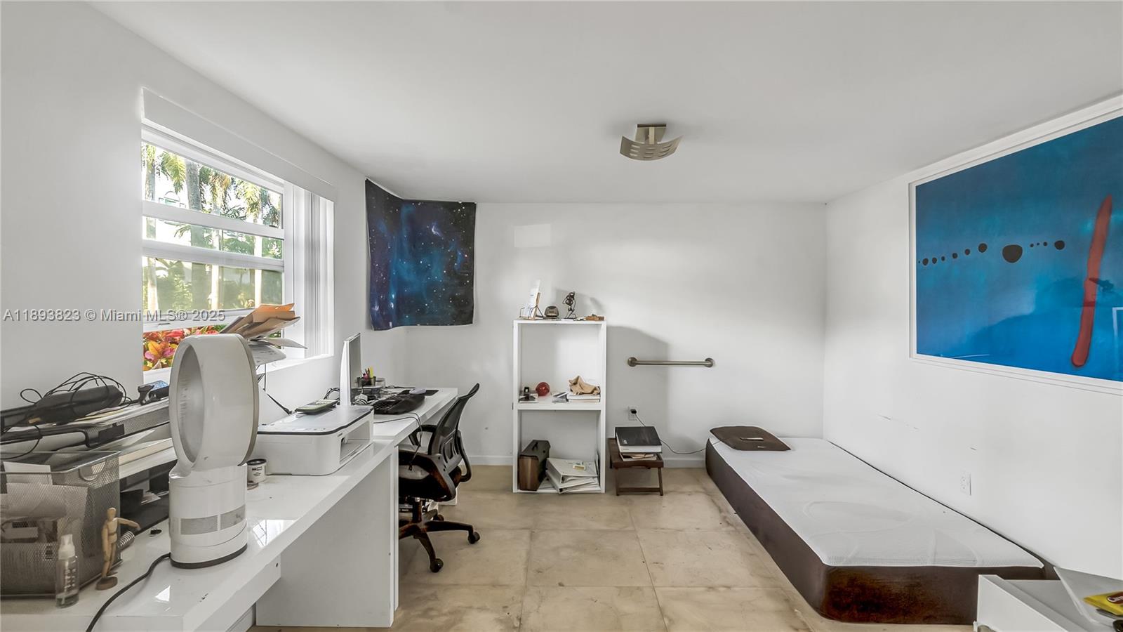 BAY HARBOR TOWNHOUSES CON - Residential