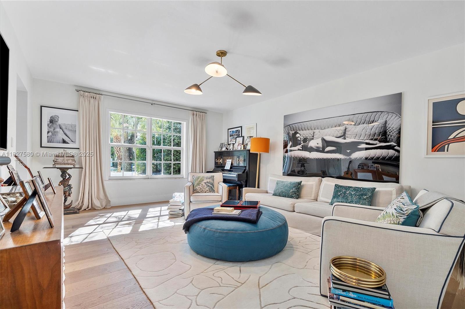 607 Melaleuca Ln