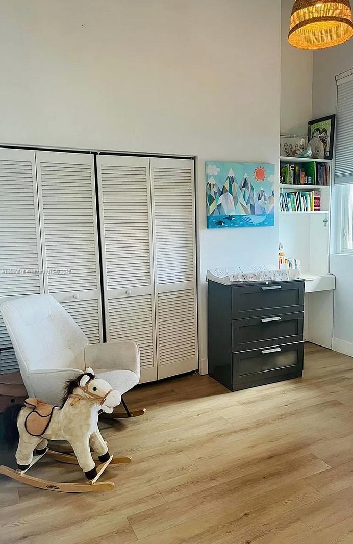 VIZCAYNE NORTH CONDO - Residential Lease