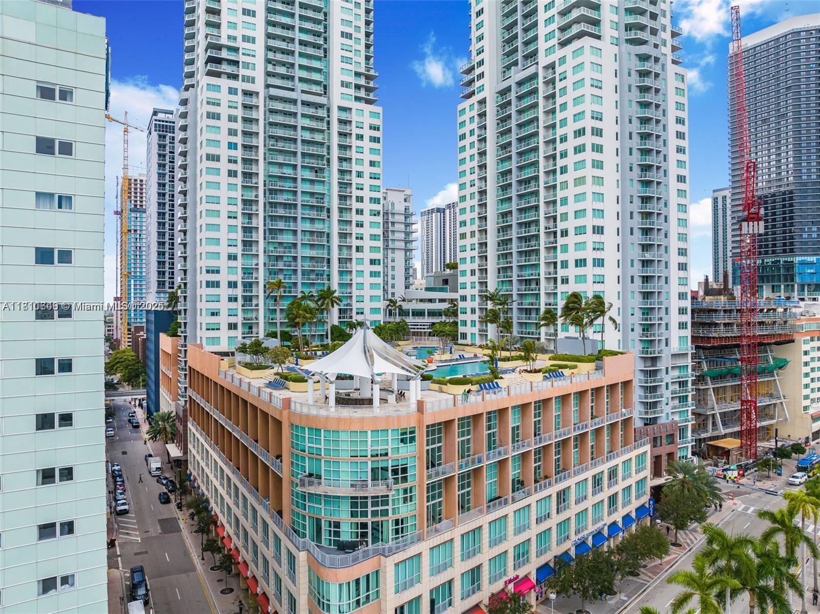 VIZCAYNE NORTH CONDO - Residential Lease