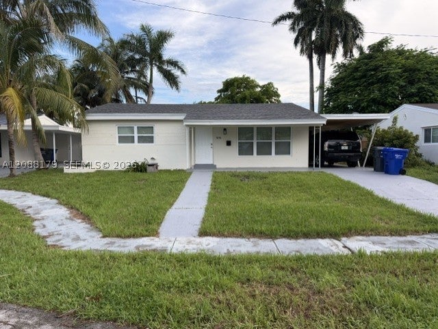 Photo of 3034 Arthur St, Hollywood, FL 33021 (MLS # A12088179)