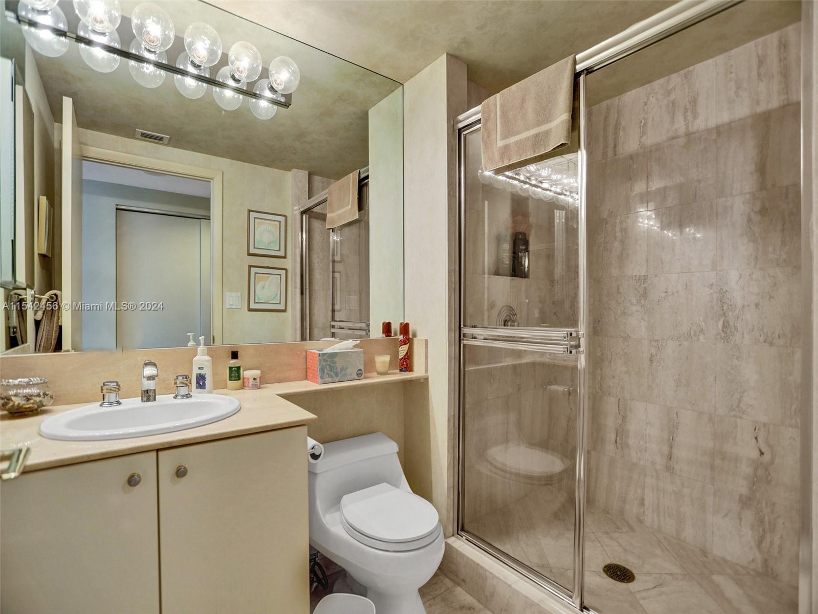 7000 ISL BLVD WILLIAMS IS - Residential