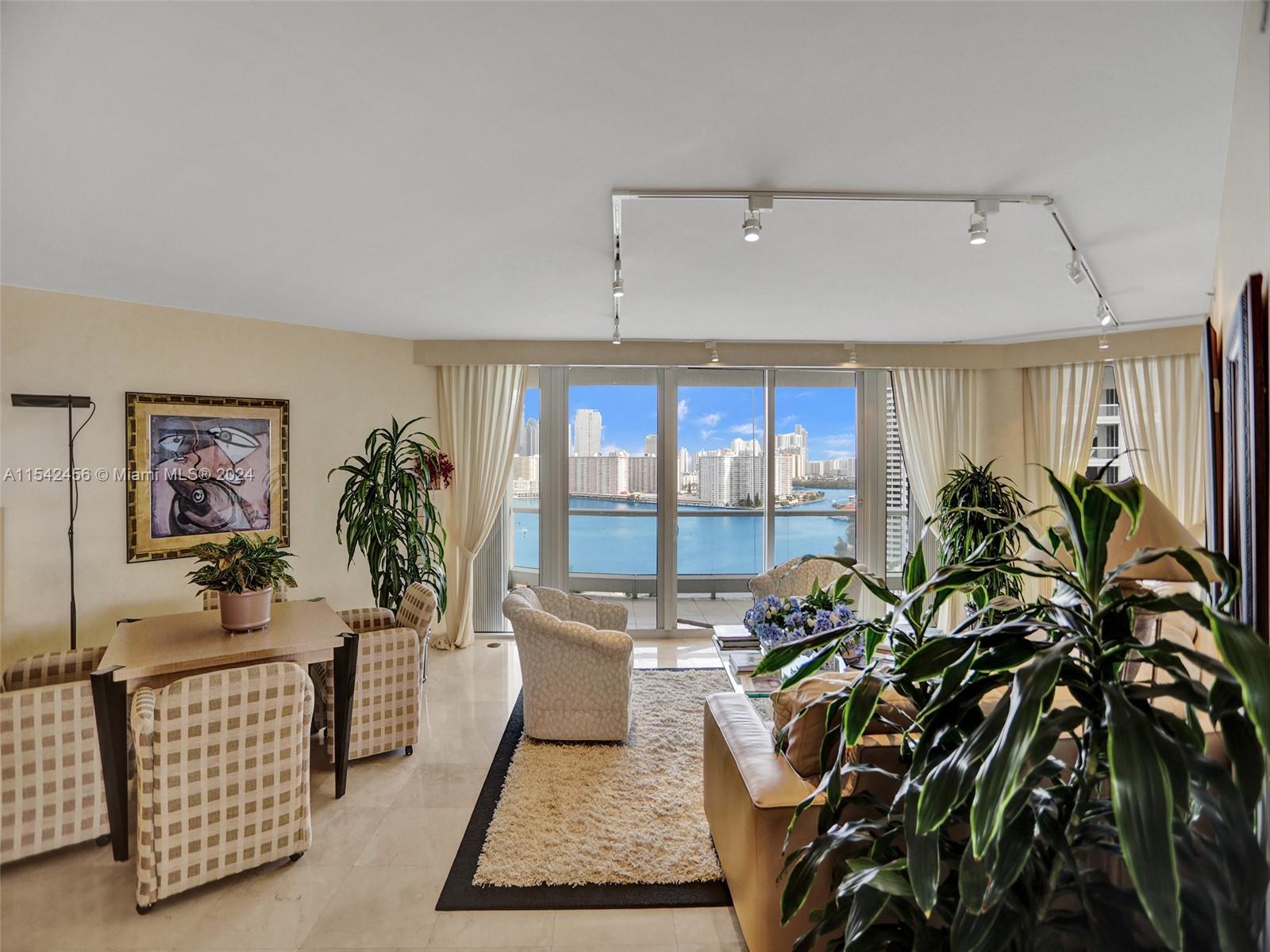 7000 ISL BLVD WILLIAMS IS - Residential