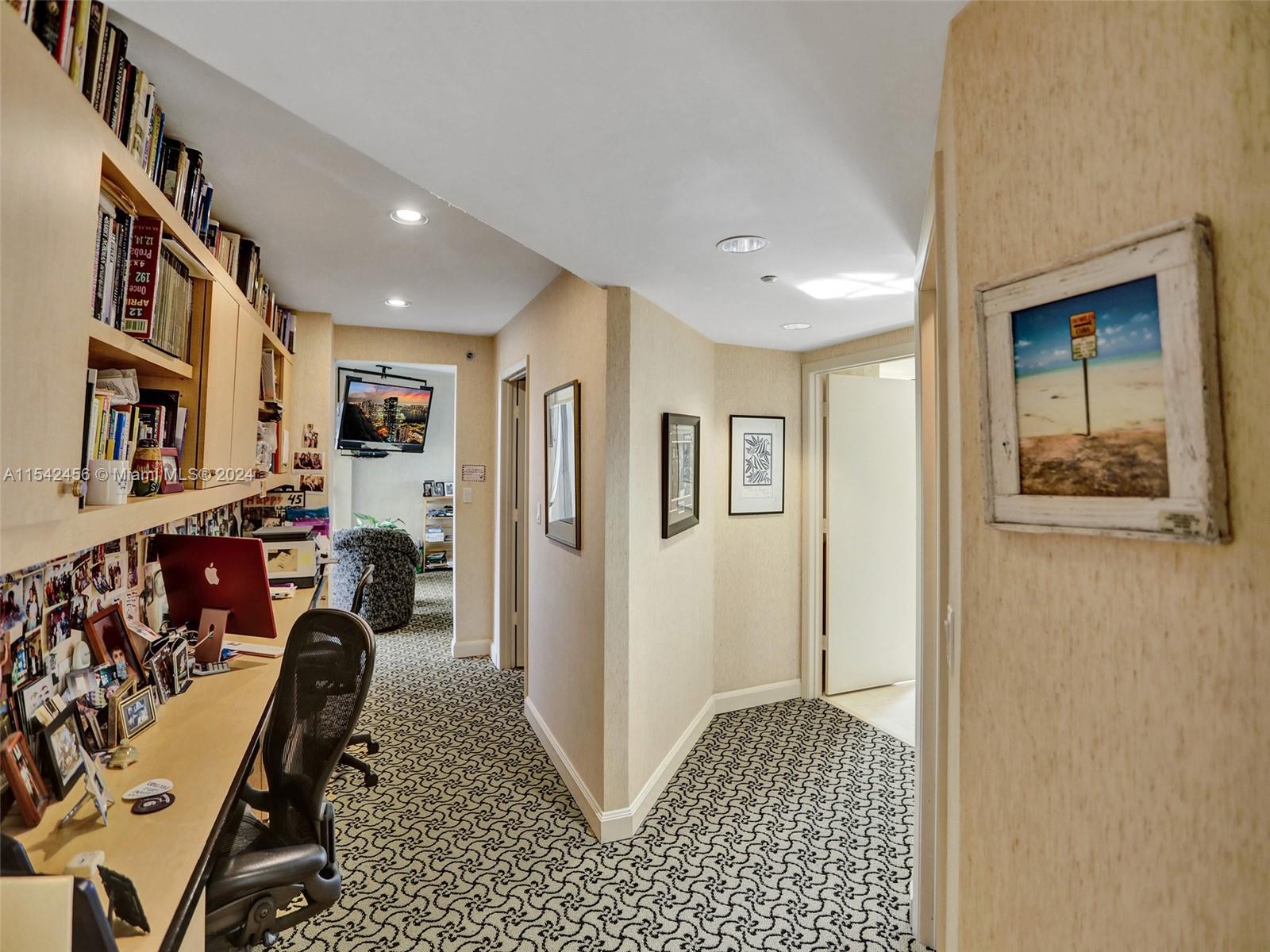 7000 ISL BLVD WILLIAMS IS - Residential