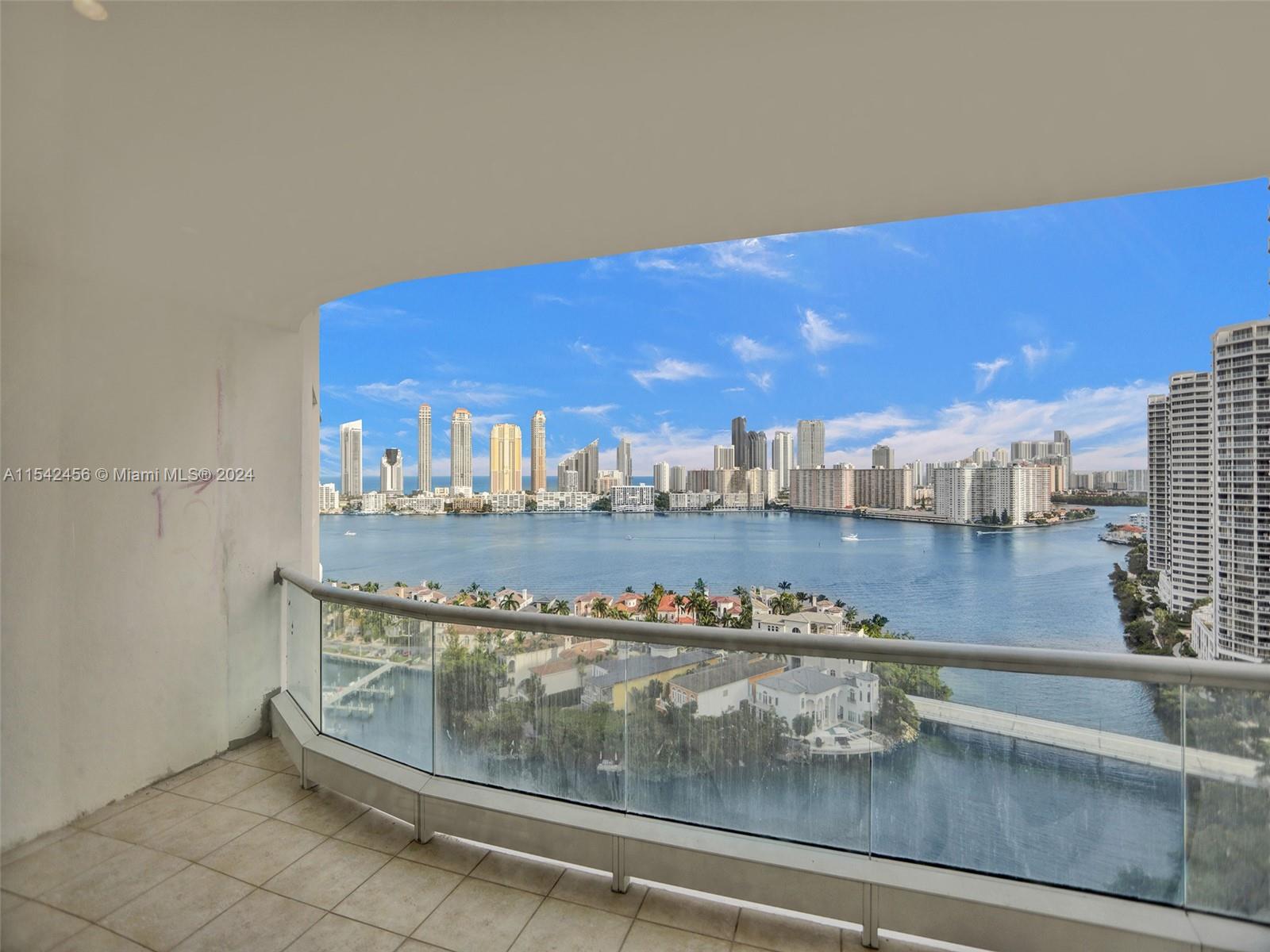 7000 ISL BLVD WILLIAMS IS - Residential