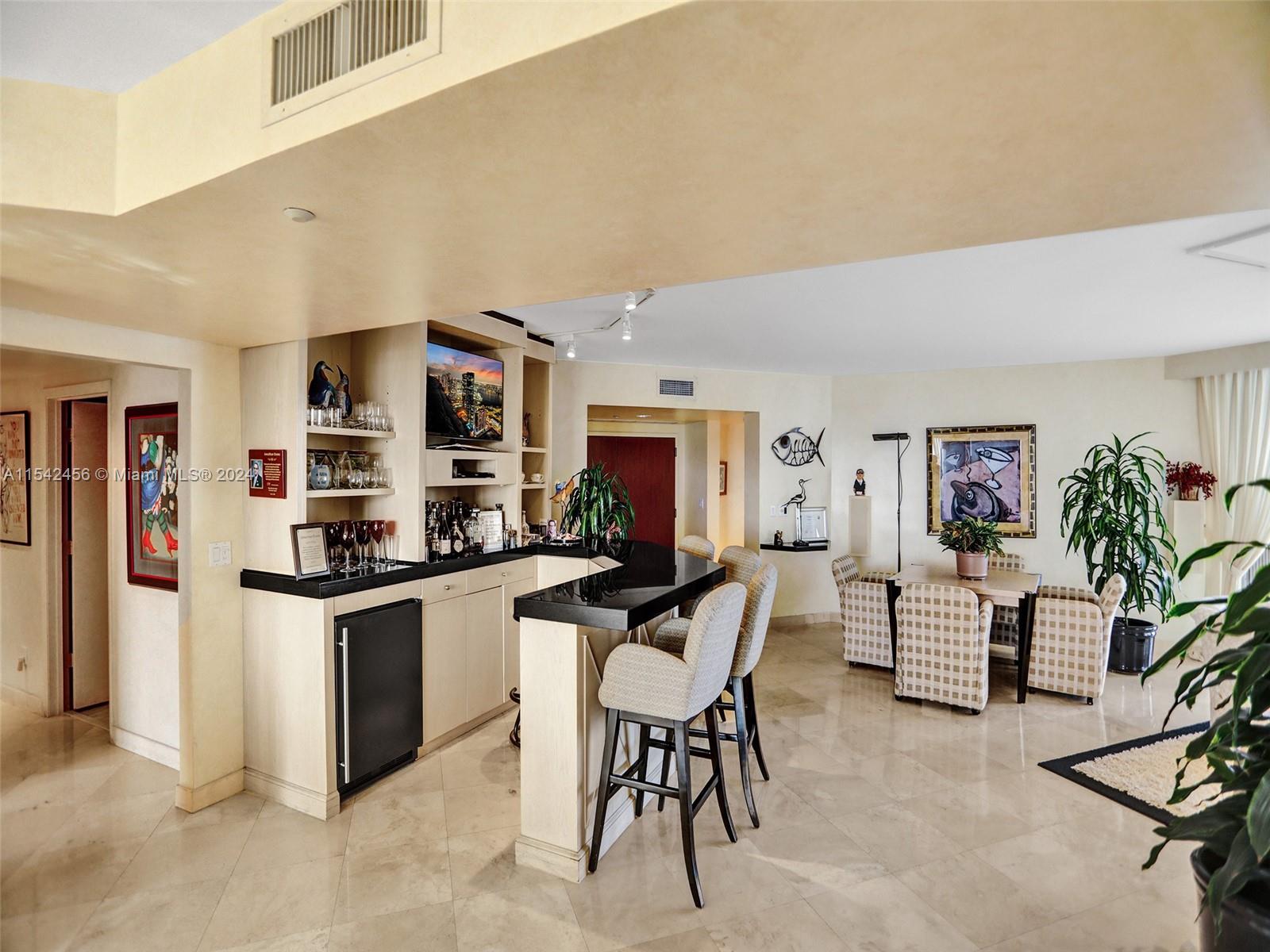 7000 ISL BLVD WILLIAMS IS - Residential