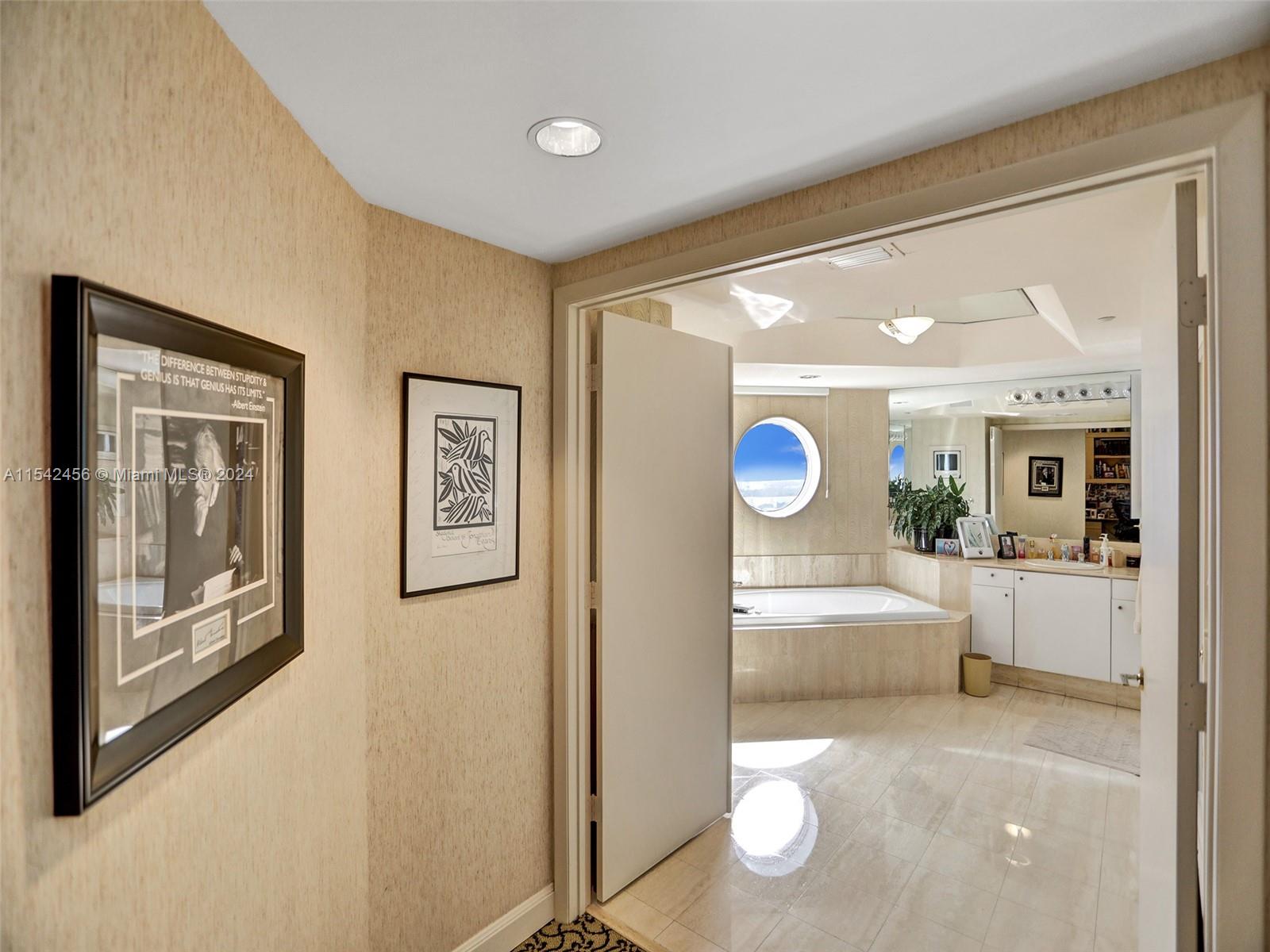 7000 ISL BLVD WILLIAMS IS - Residential