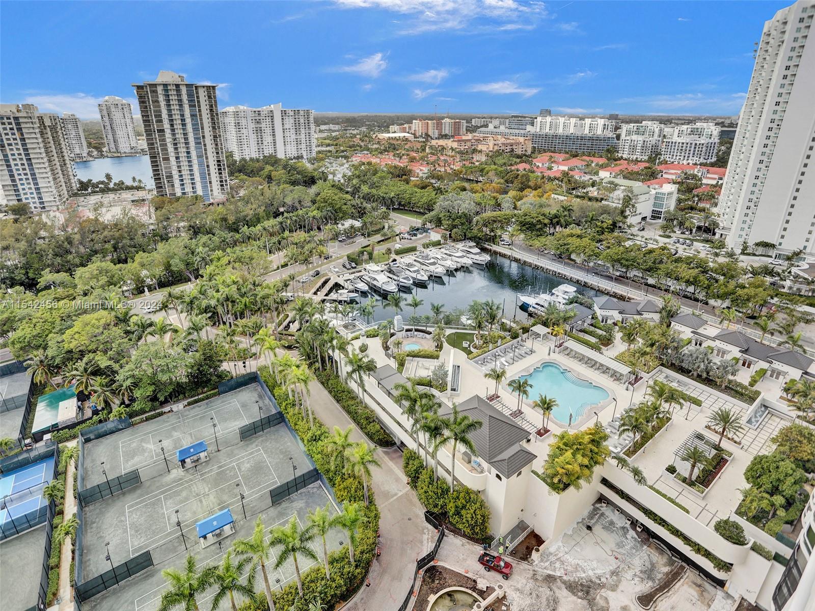 7000 ISL BLVD WILLIAMS IS - Residential