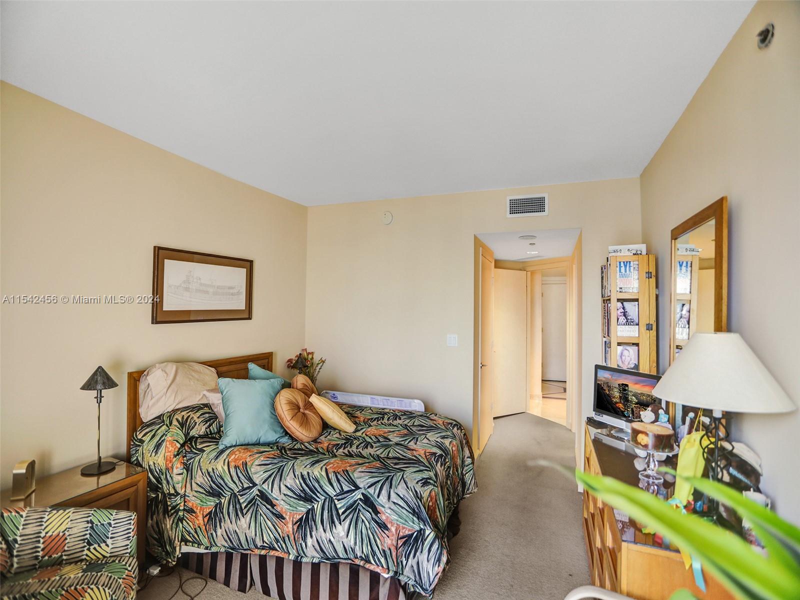 7000 ISL BLVD WILLIAMS IS - Residential