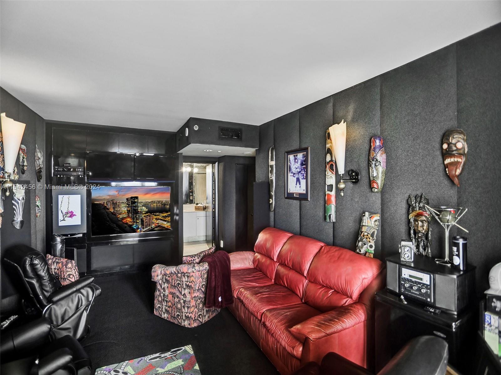 7000 ISL BLVD WILLIAMS IS - Residential